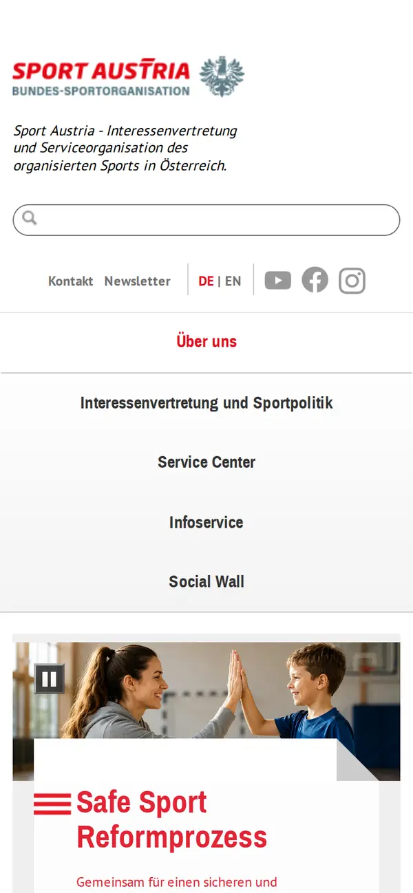 Startseite von sportaustria.at auf dem Smartphone mit Logo, Suchfeld und Hauptmenü
